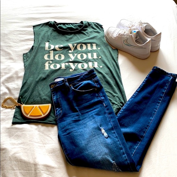 Tops - Sleeveless Tee/Tank